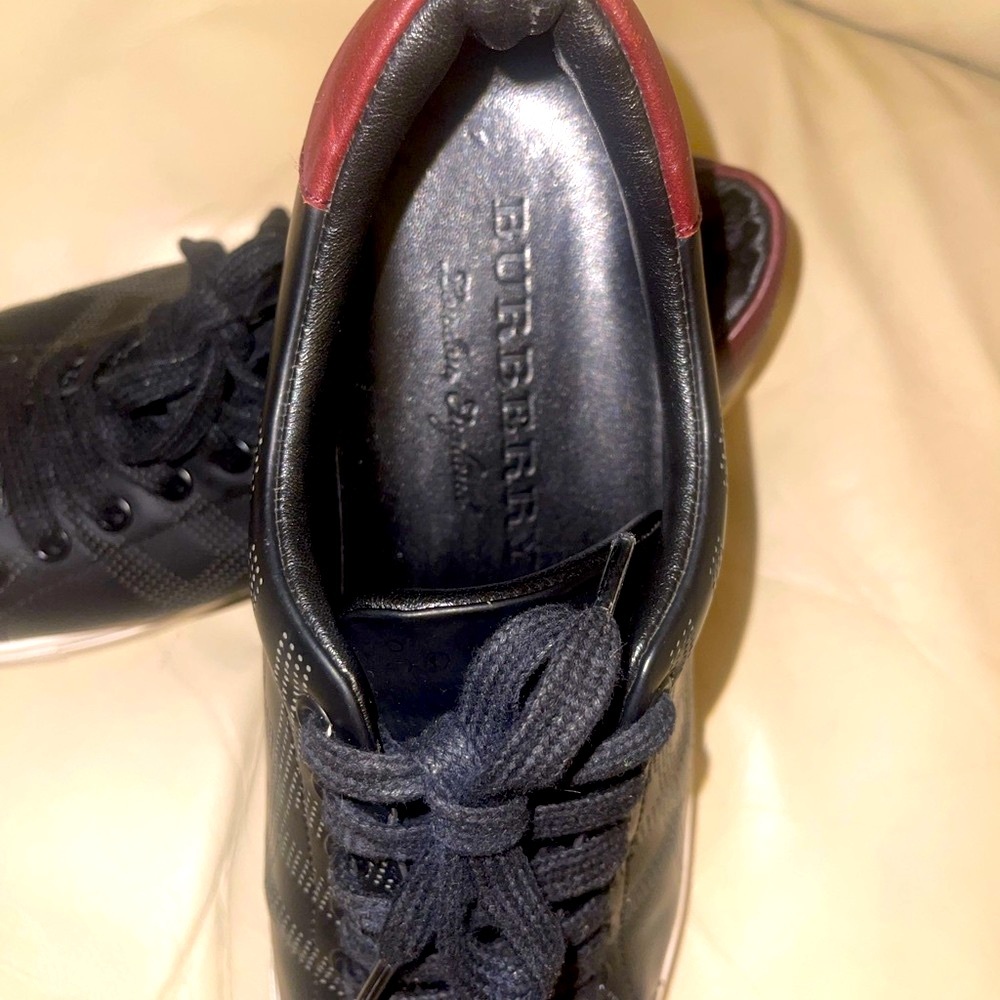 Burberry Black and Brown Low-Top Sneakers with Slip-On Design - Picture 3 of 15